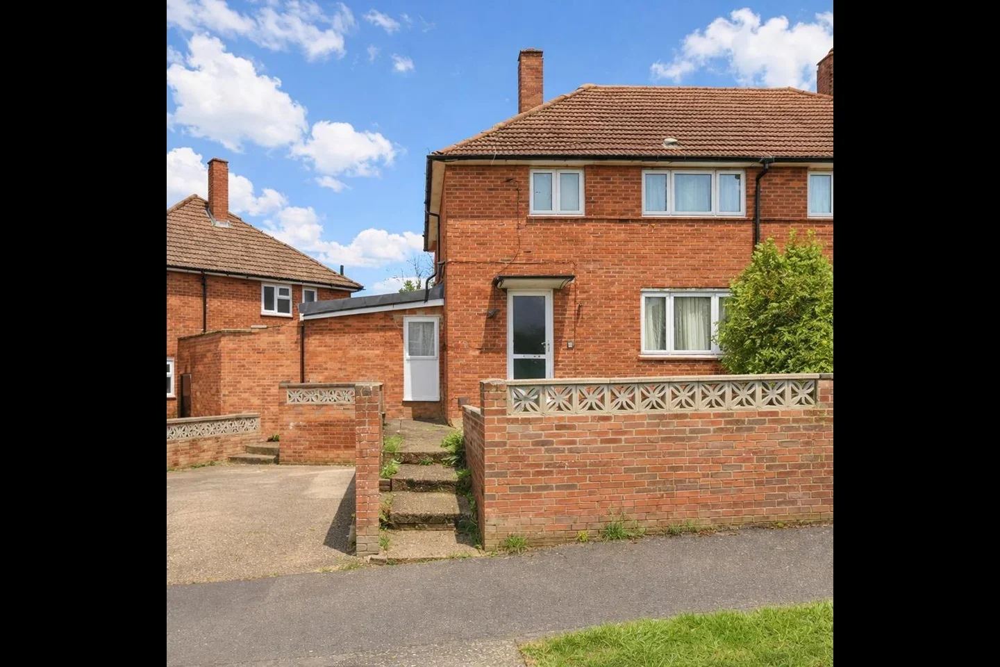 Flat Windham Avenue in Greater London