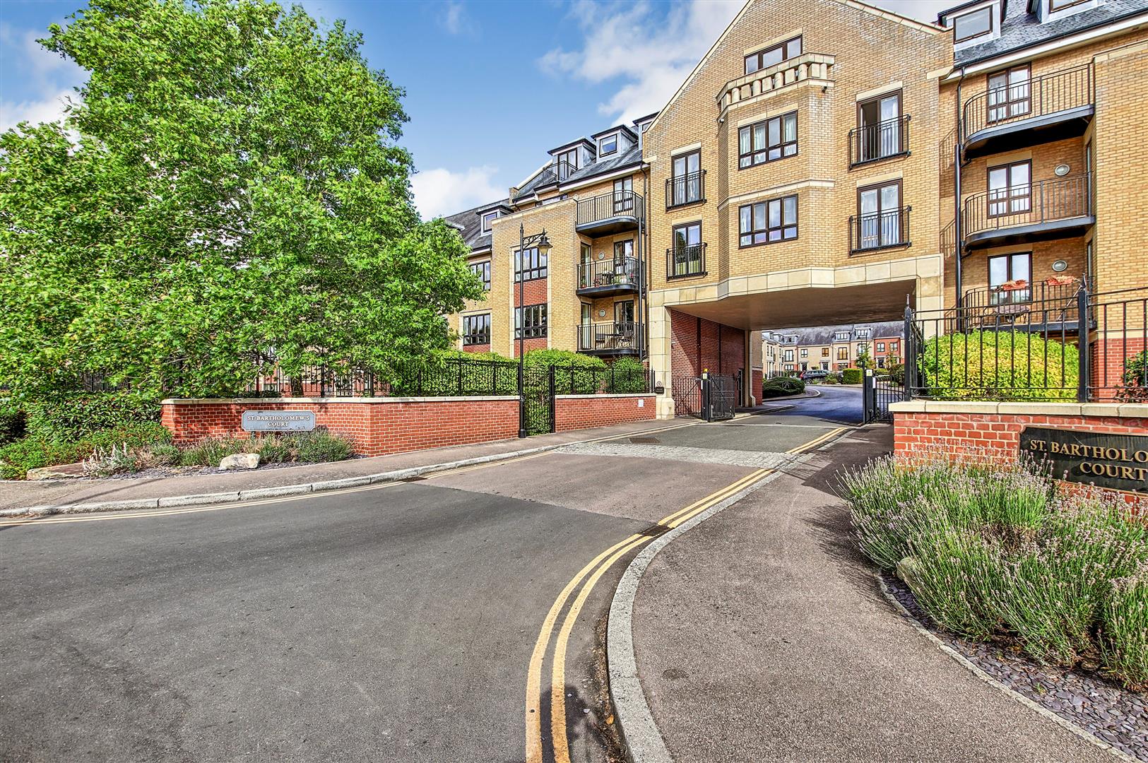 Flat St Bartholomew's Court in Cambridge