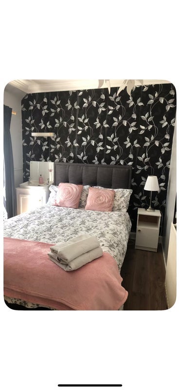 Room Straiton Place in City of Edinburgh