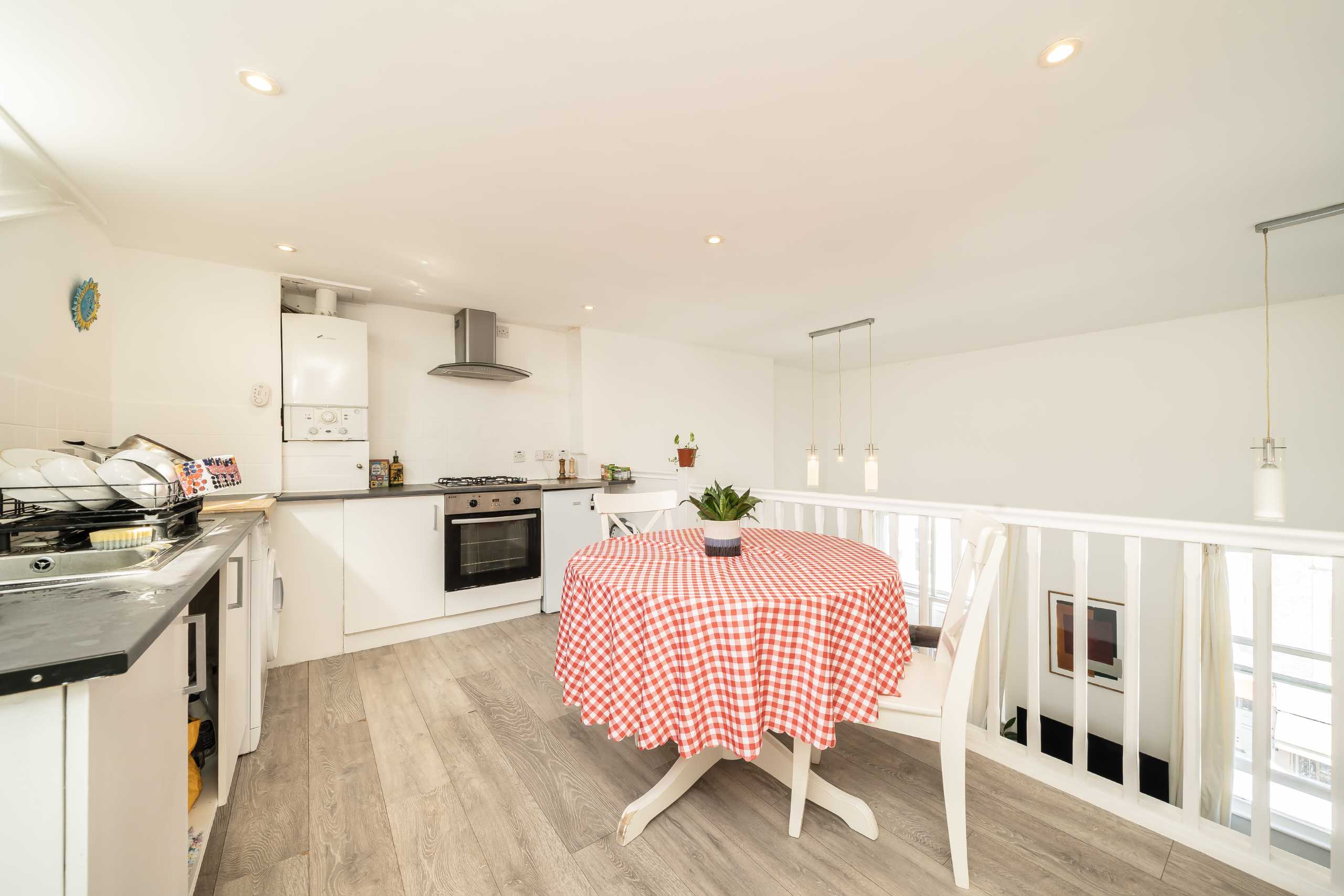 Flat Portobello Road in Greater London
