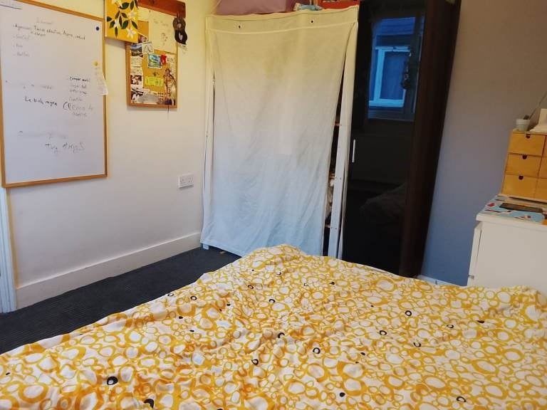 Room Drewstead Road in Greater London