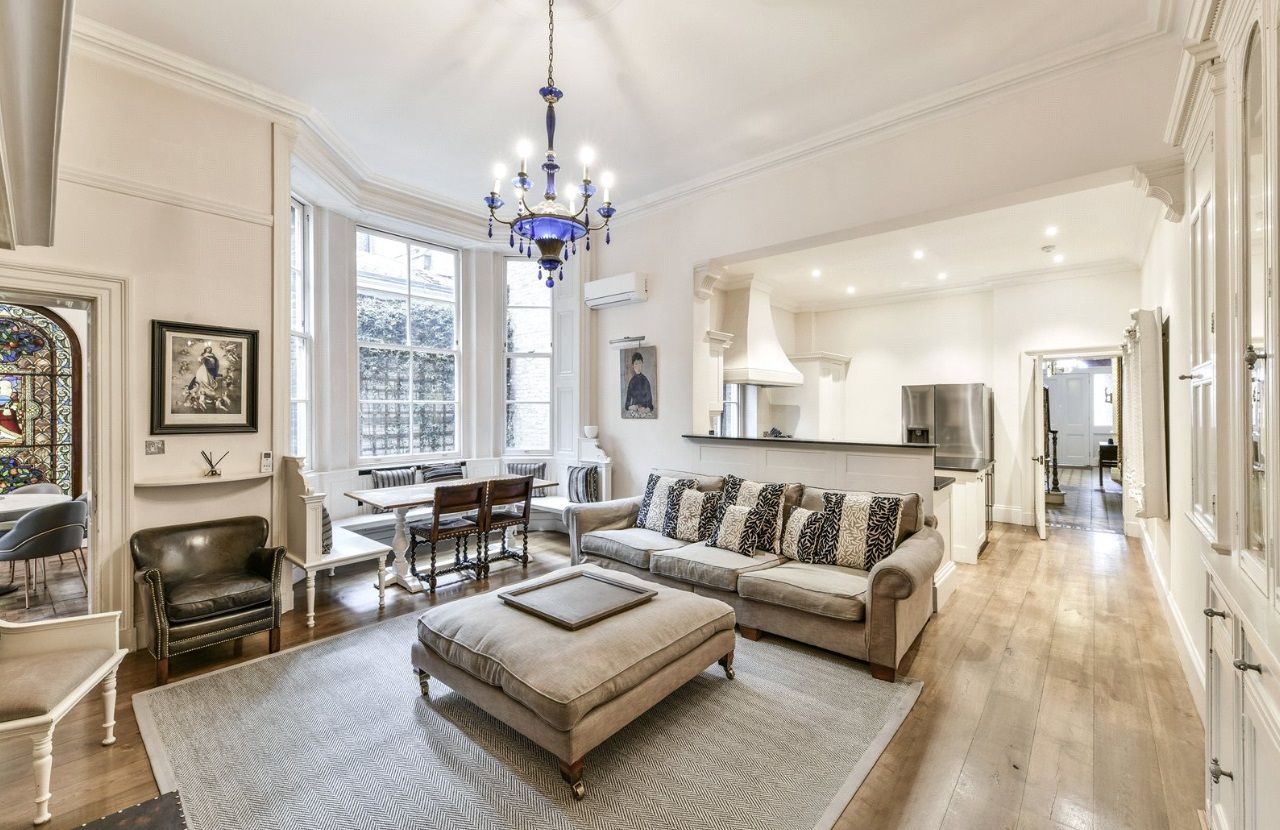 Flat North Audley Street in City of Westminster
