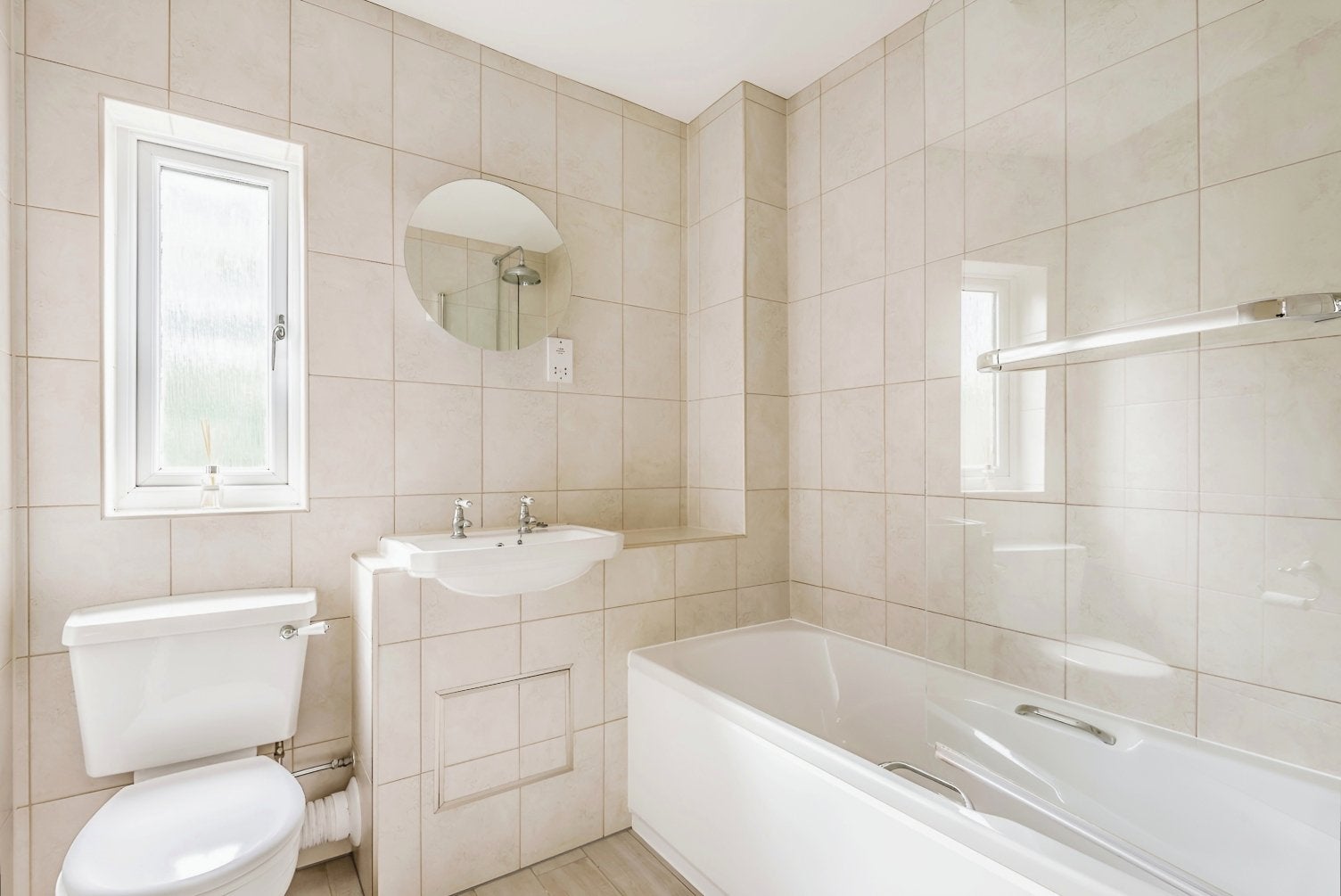 House Abingdon Close in Greater London