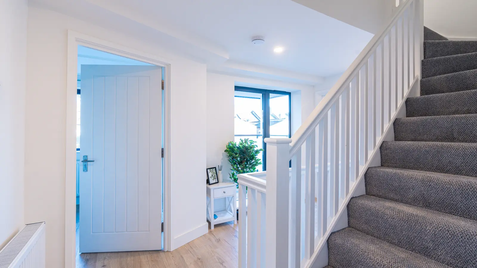 Flat Chadd Green in Greater London