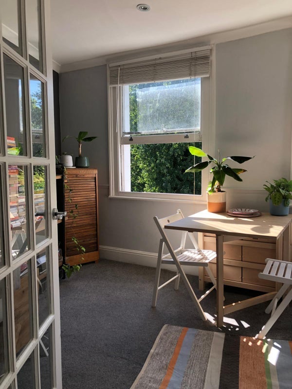 Room Essex Road in Greater London