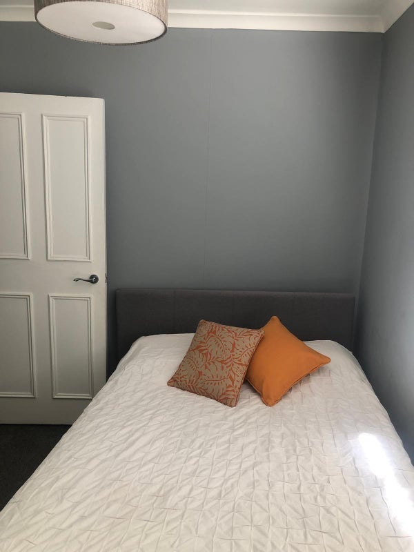 Room Essex Road in Greater London