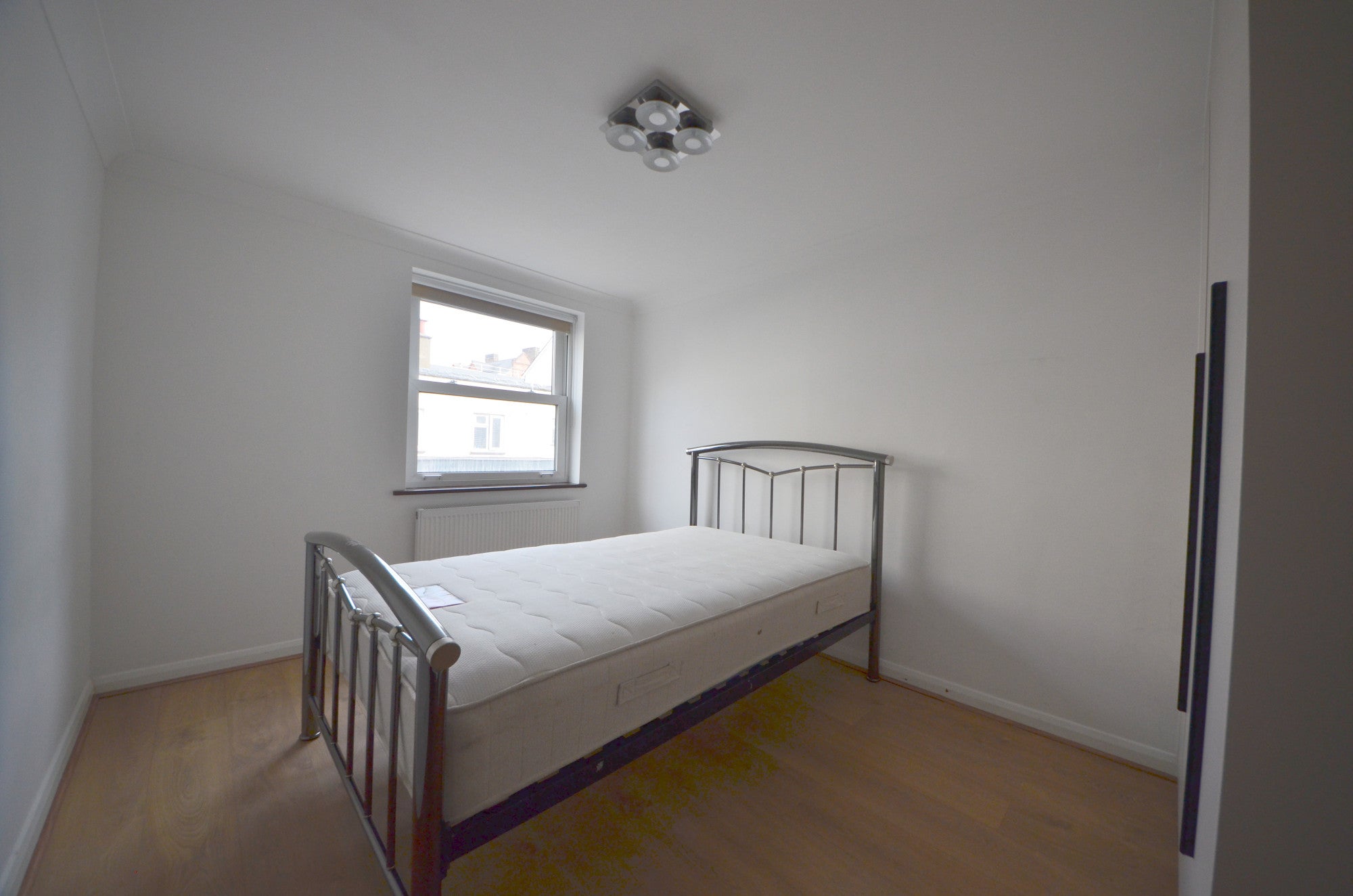 Flat Blackstock Road in Greater London