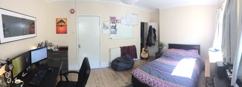 Room Coronation Road in Bristol