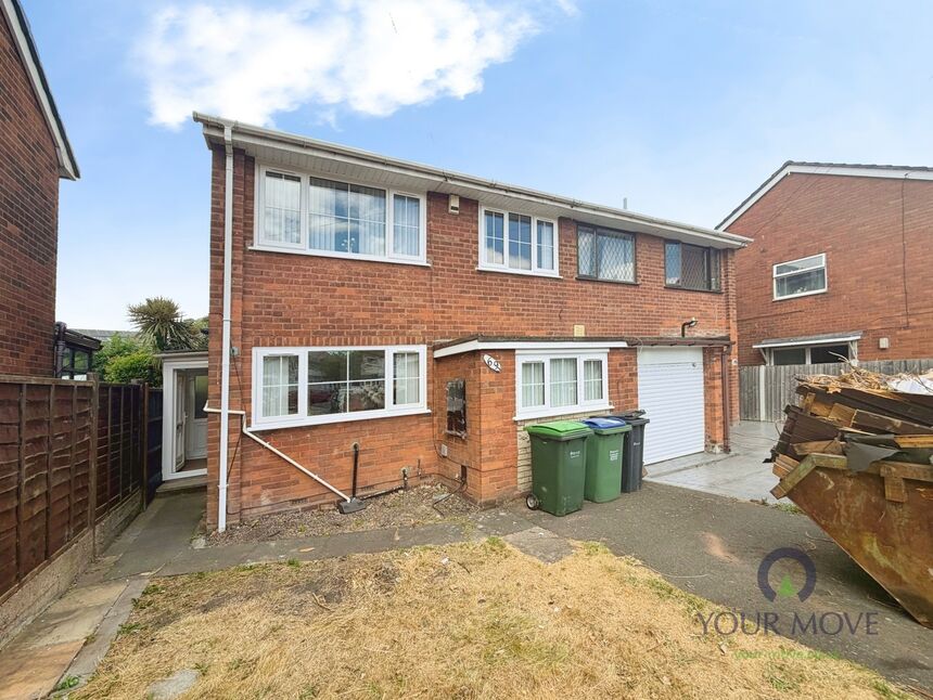 House Sedgley Road East in Sandwell