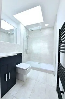 Flat Dawlish Avenue in Greater London