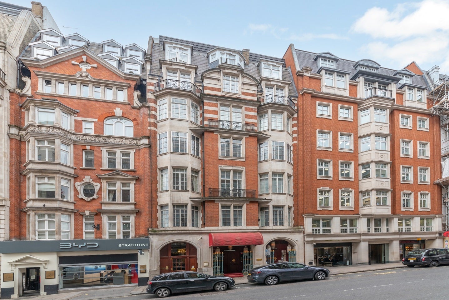 Flat Berkeley Street in City of Westminster