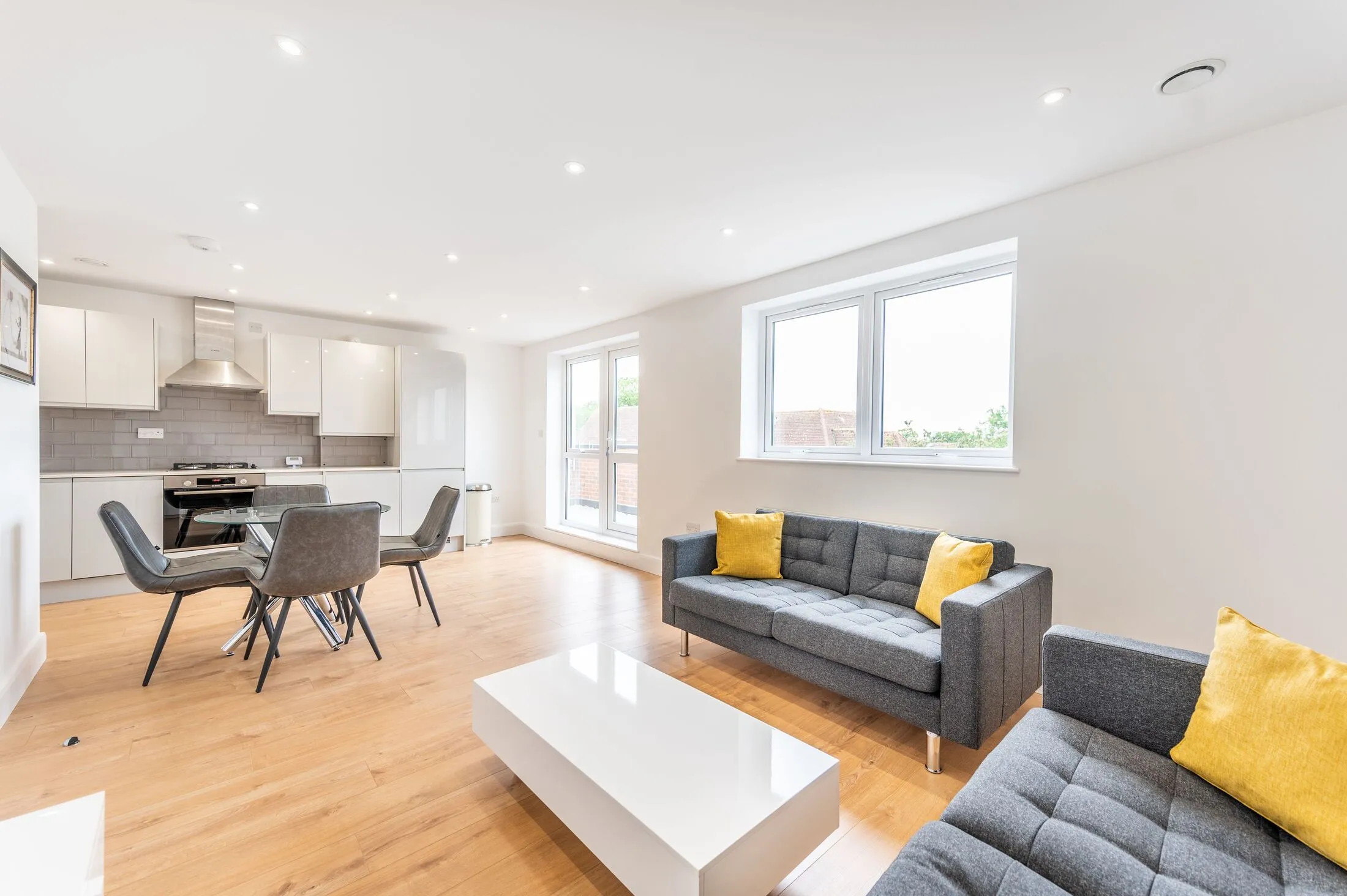 Flat Ithell Court in Greater London