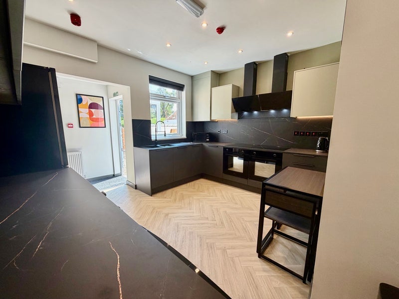 Room Chandos Street in Gedling