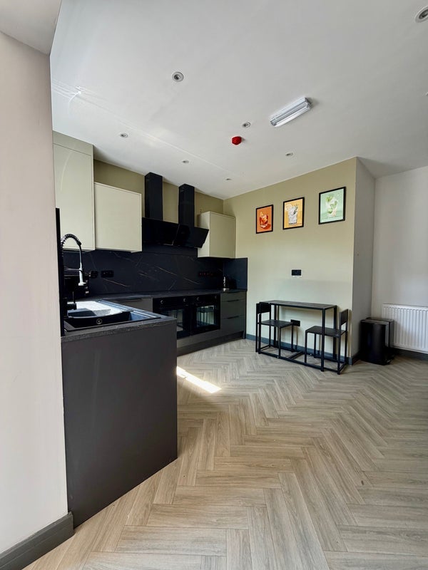Room Chandos Street in Gedling