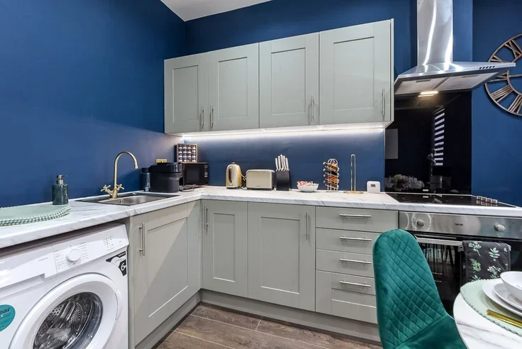 Flat Tresco Road in Greater London