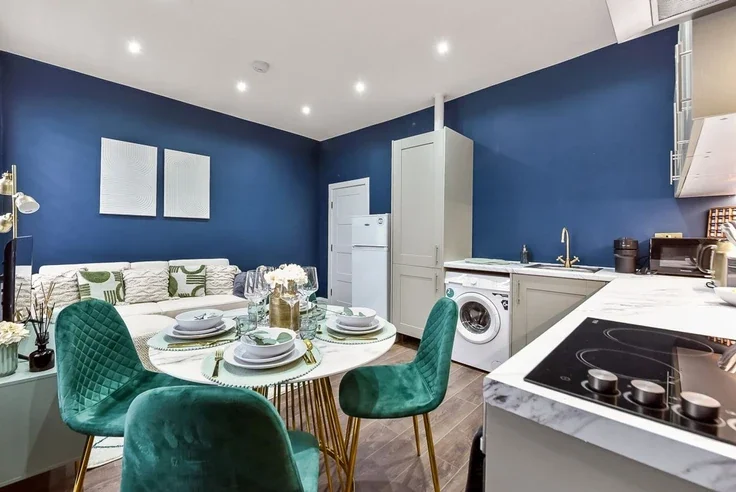 Flat Tresco Road in Greater London