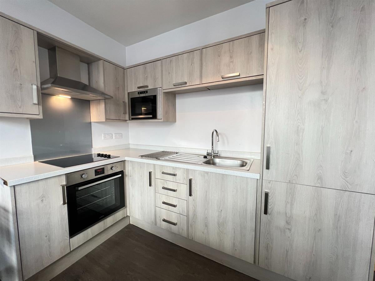 Flat Millicent Road in Nottingham
