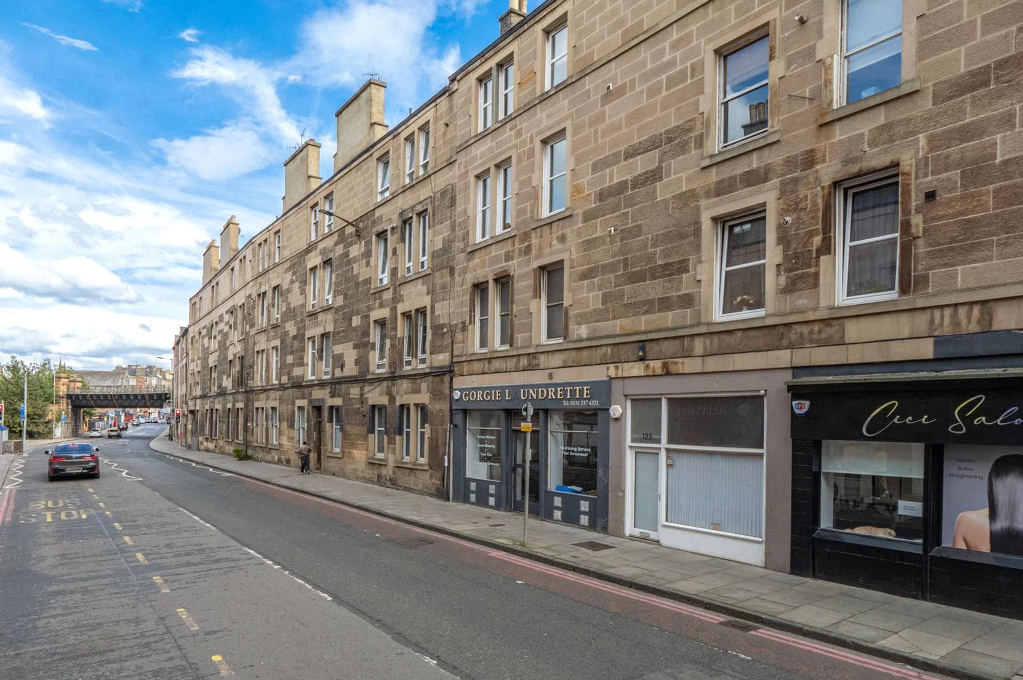 Flat Gorgie Road in City of Edinburgh
