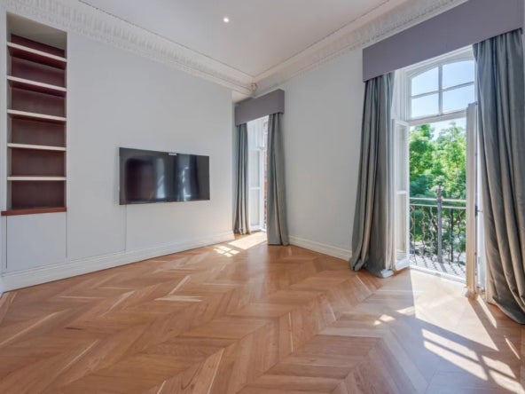 Flat Kensington Gore in City of Westminster
