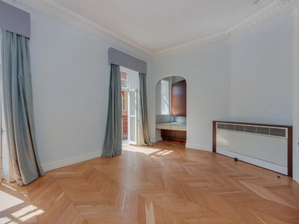 Flat Kensington Gore in City of Westminster