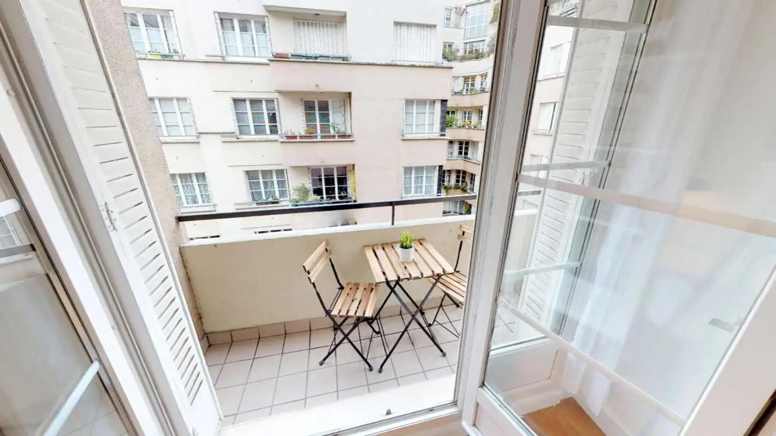 Room Rue du Quatre Septembre in Issy-les-Moulineaux