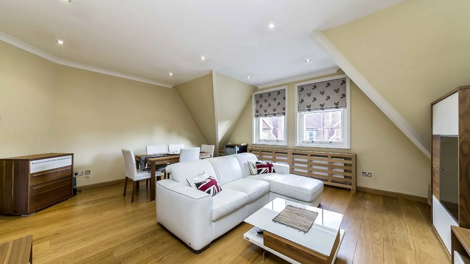 Flat Park Street in City of Westminster