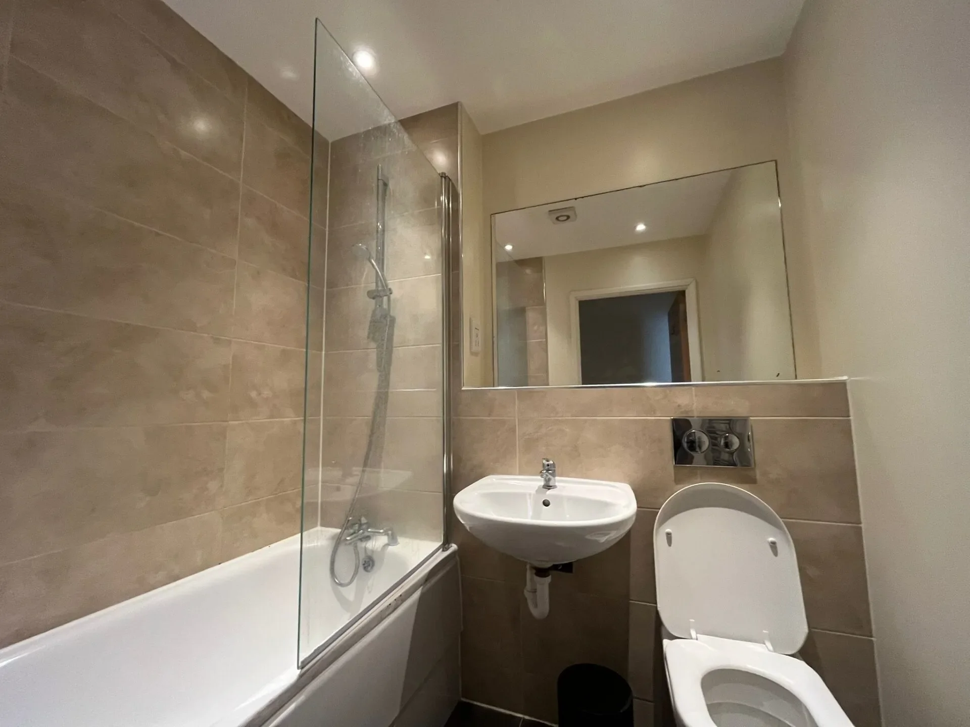Flat London Road in Maidstone