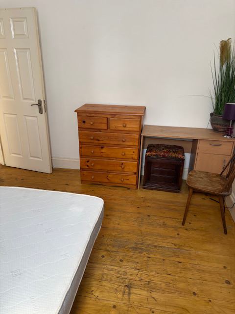 Room Bedford Road in Greater London