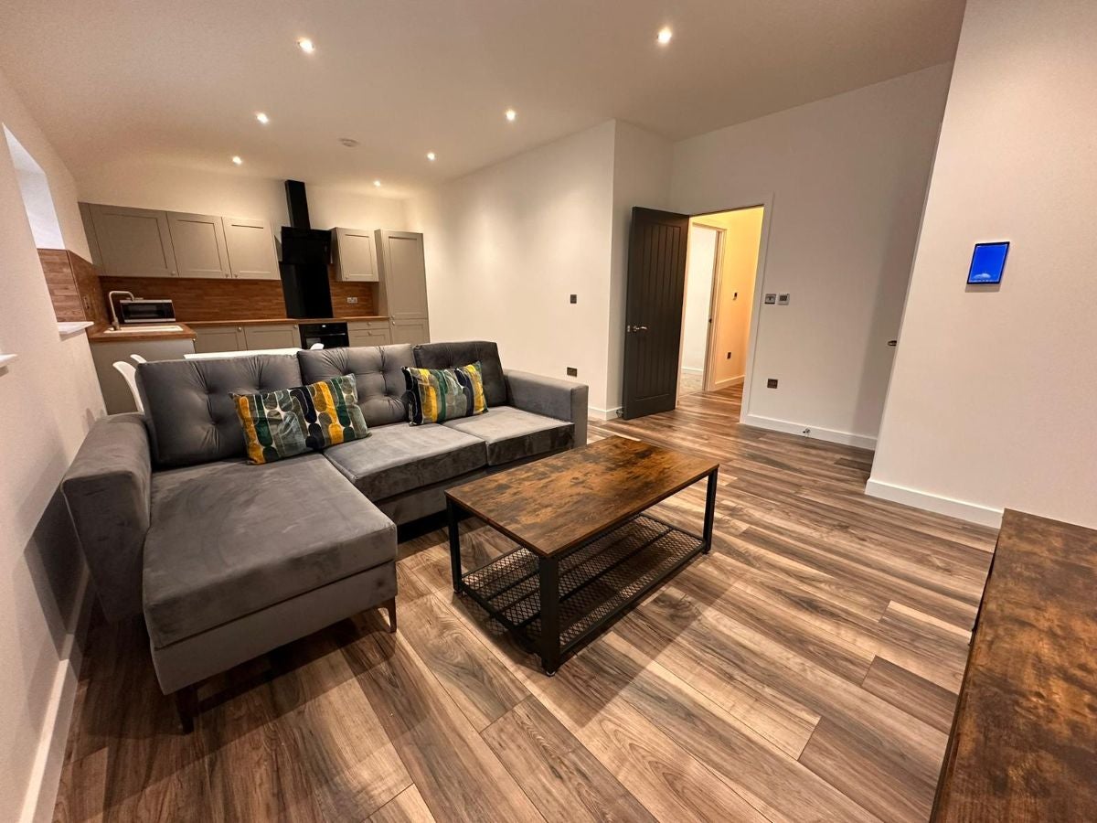 Flat Hanover Square in Hull