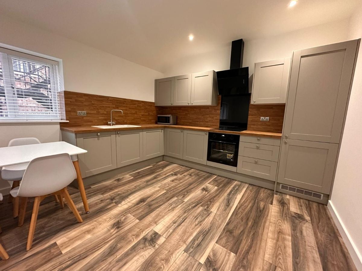 Flat Hanover Square in Hull
