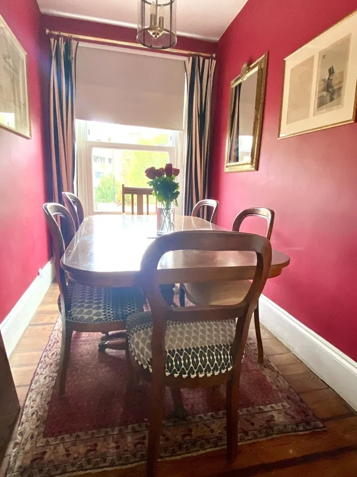 Flat Brownswood Road in Greater London