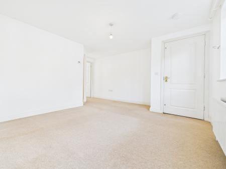 Flat Dundee Gardens in Basingstoke and Deane