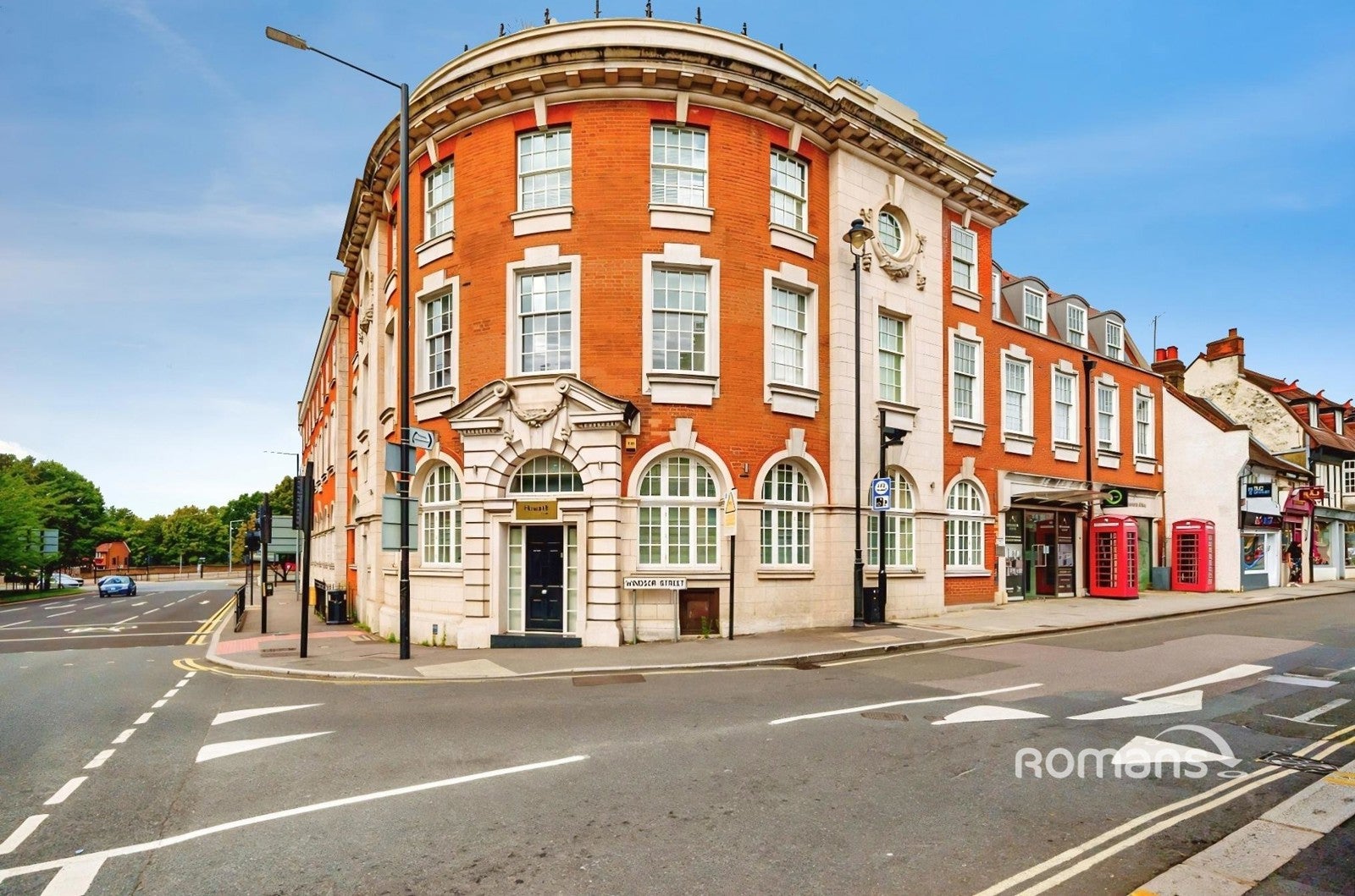 Flat Windsor Street in Greater London