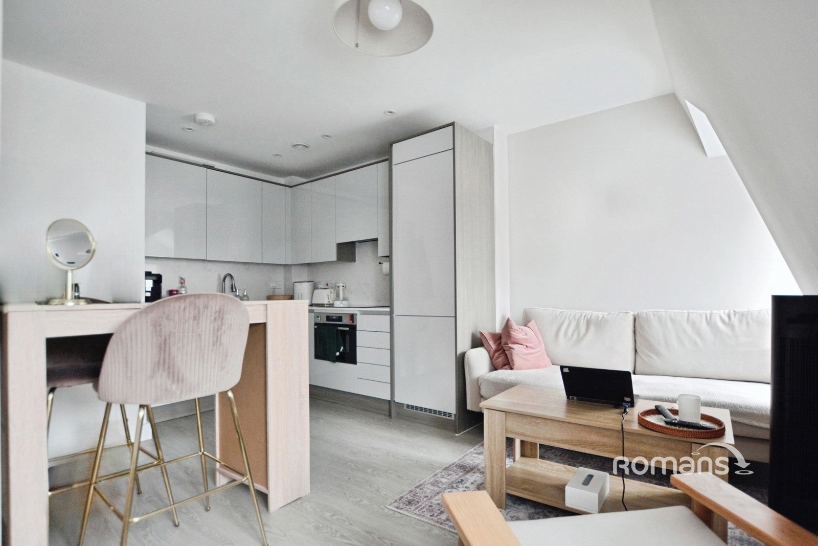 Flat Windsor Street in Greater London