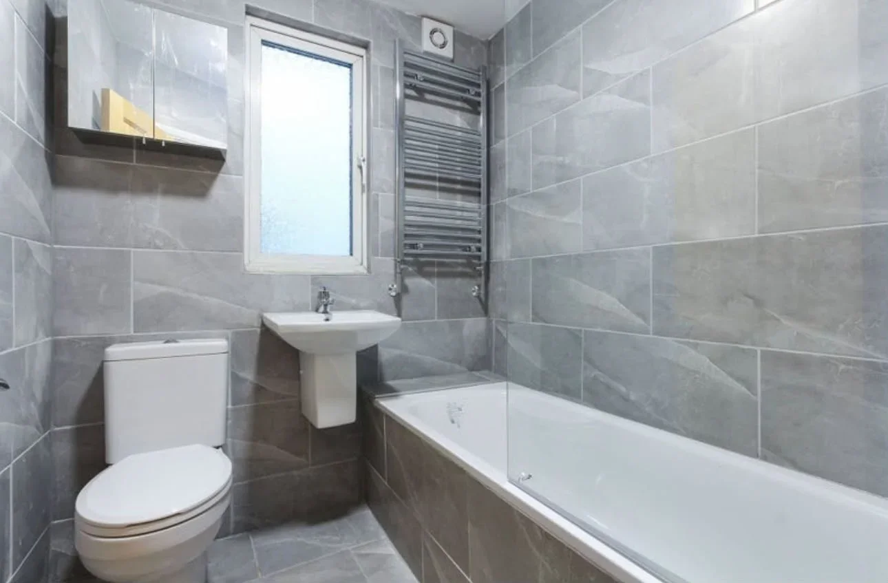Room Cotford Road in Greater London