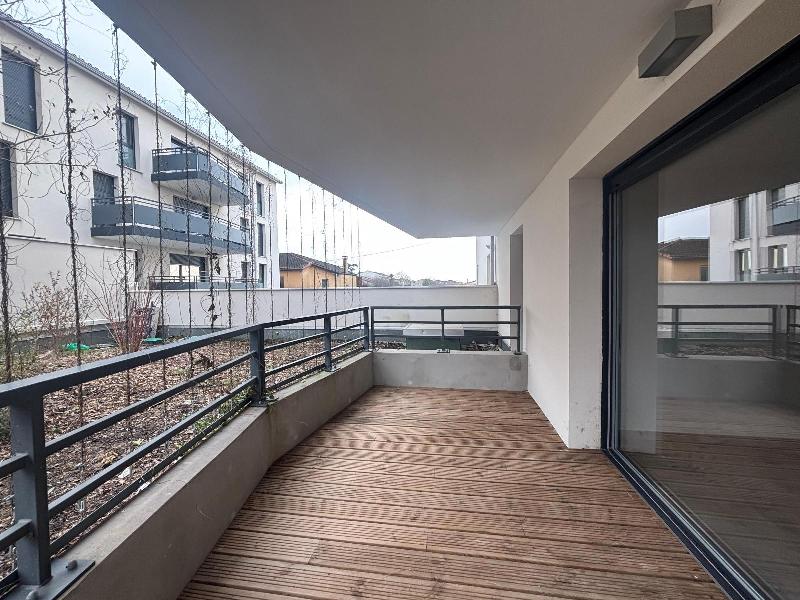 Flat Route/Avenue de Fronton in Aucamville
