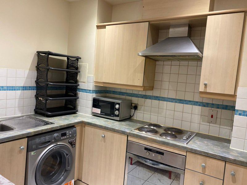 Flat Gerry Raffles Square in Greater London
