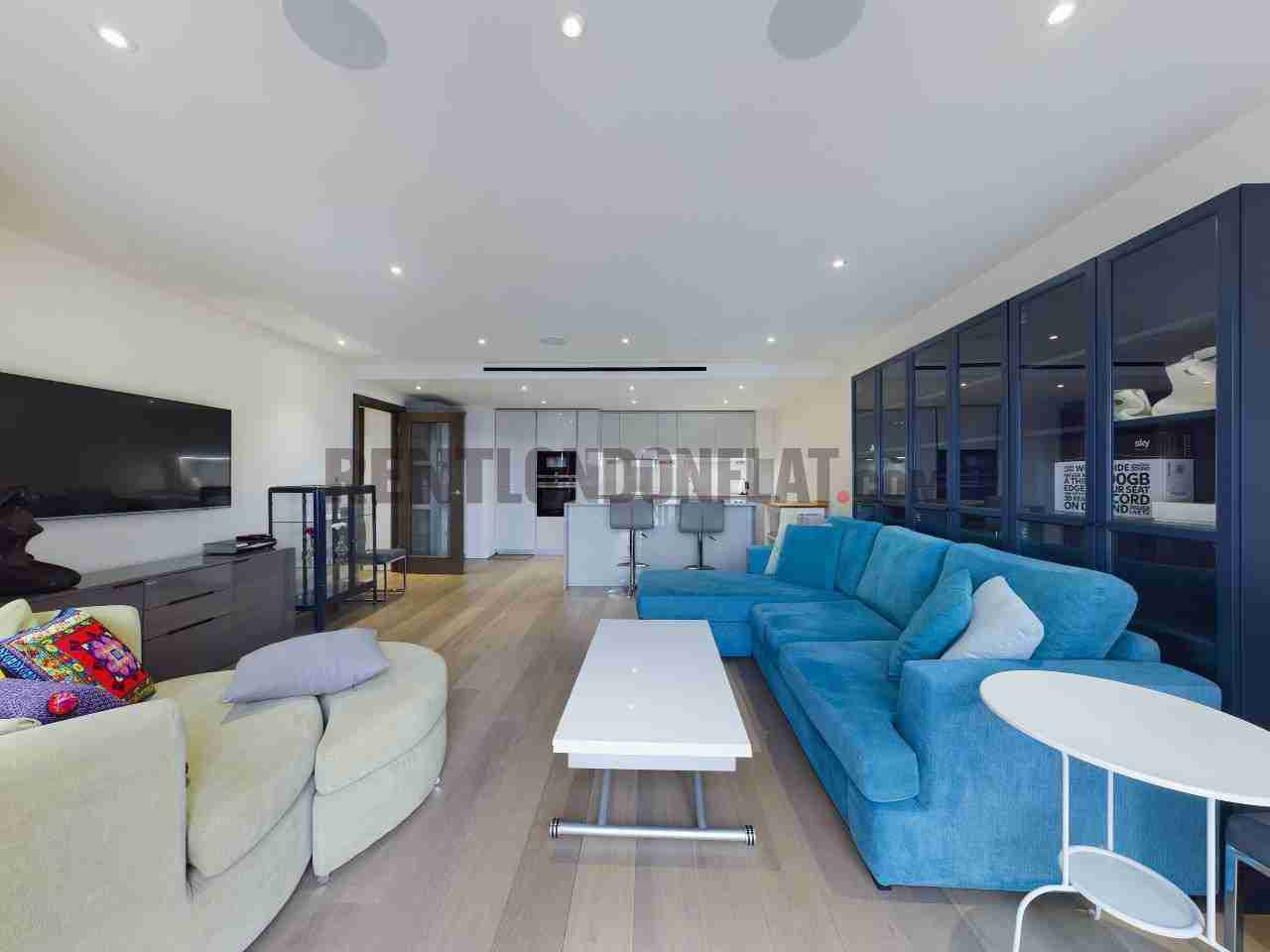 Flat Beaufort Square in Greater London