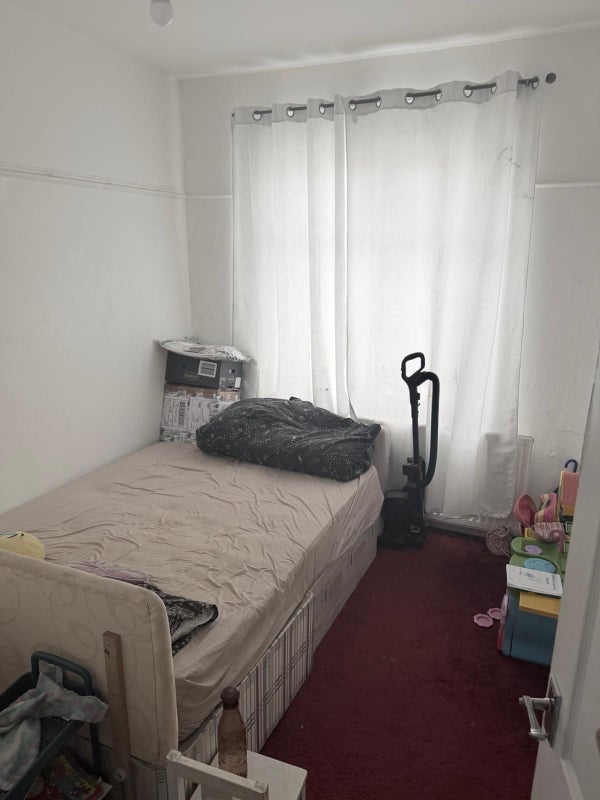 Room Arbour Road in Leicester