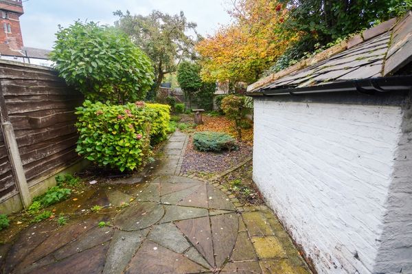 House Dialstone Lane in Hazel Grove