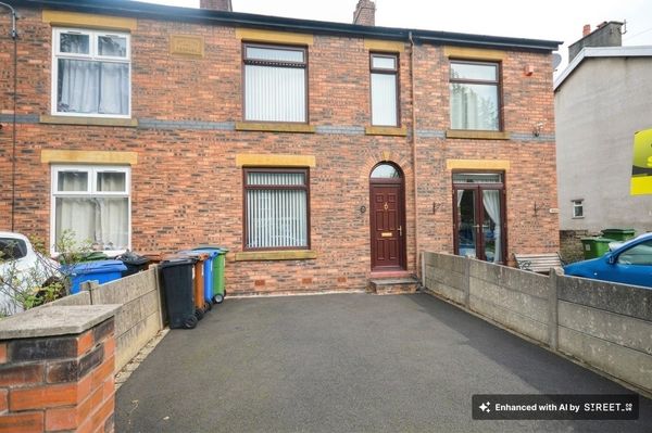 House Dialstone Lane in Hazel Grove