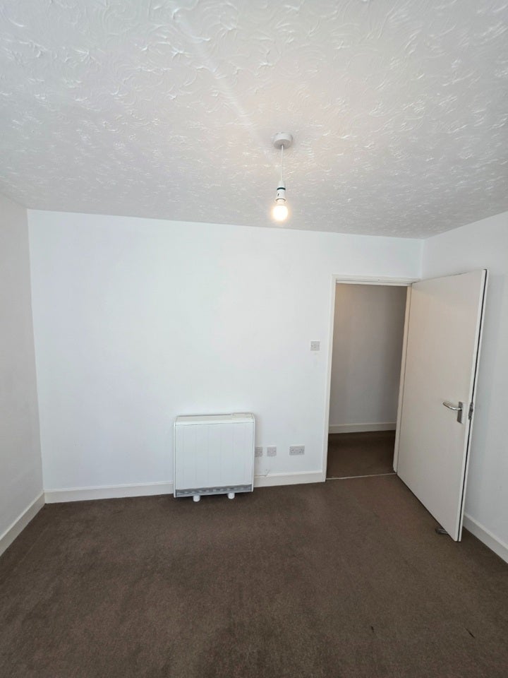 Flat Yonge Close in Eastleigh