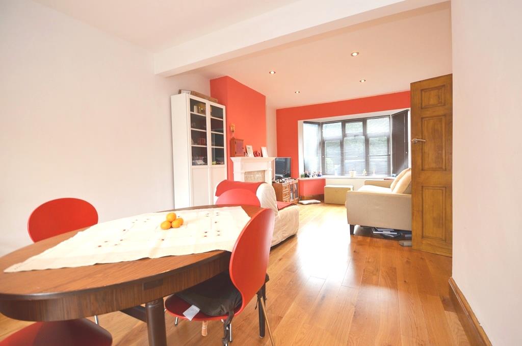 House Wilmar Close in Greater London