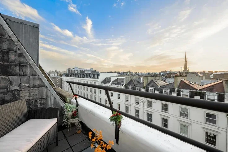 Flat Westbourne Terrace in City of Westminster