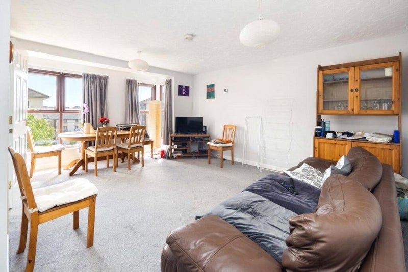 Room Wesley Avenue in Greater London