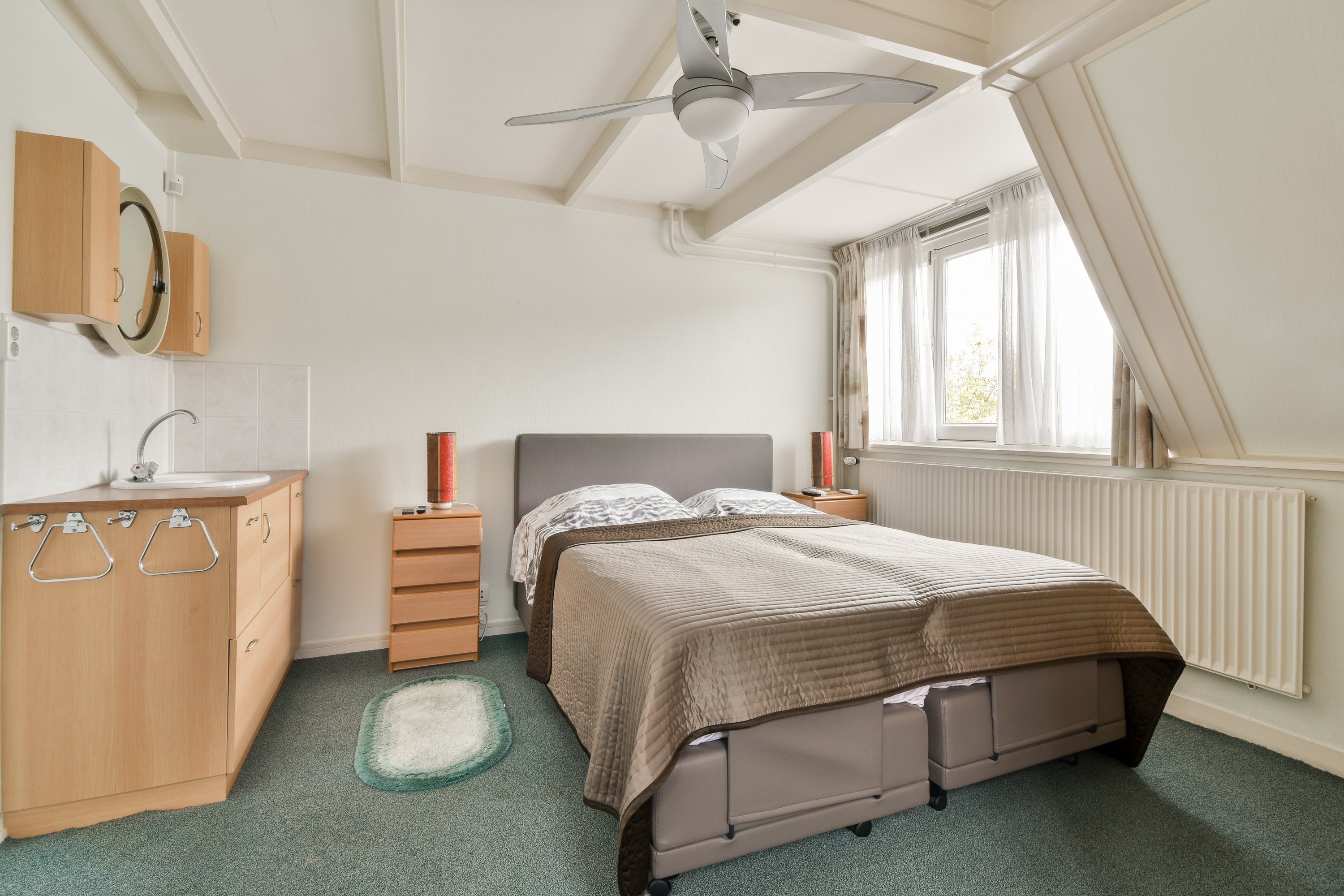Twee-onder-één-kap te koop: Nieuwemeerdijk 147, Badhoevedorp