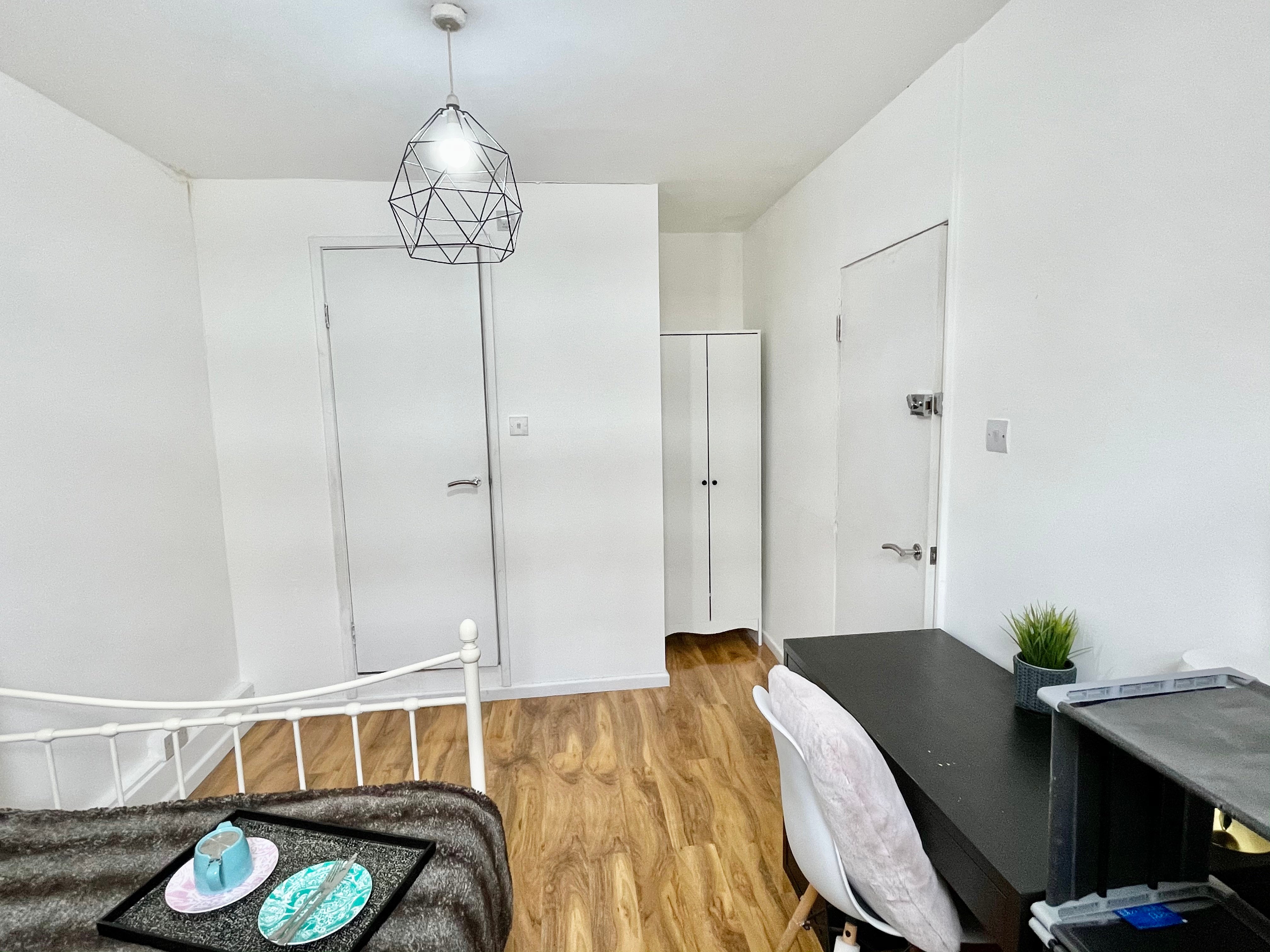 House Bancroft Road in Greater London