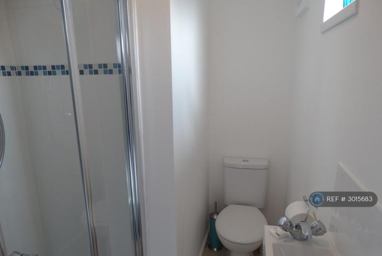 Room Orion Close in Southampton