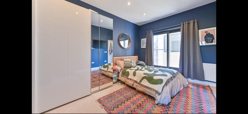 Room Josephine Avenue in Greater London