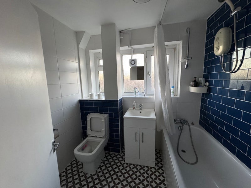 Room Maryland Street in Greater London